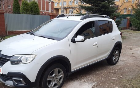 Renault Sandero II рестайлинг, 2021 год, 1 320 000 рублей, 1 фотография