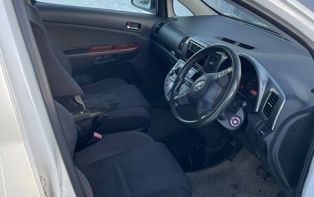 Toyota Wish II, 2004 год, 599 999 рублей, 3 фотография