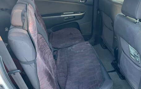 Toyota Wish II, 2004 год, 599 999 рублей, 6 фотография