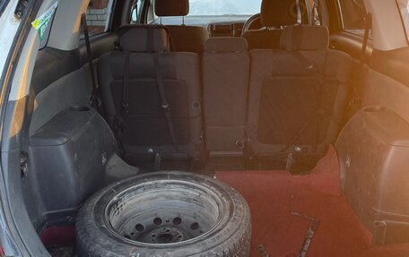 Toyota Wish II, 2004 год, 599 999 рублей, 4 фотография