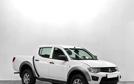 Mitsubishi L200 IV рестайлинг, 2011 год, 1 725 000 рублей, 3 фотография