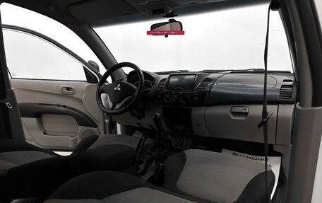 Mitsubishi L200 IV рестайлинг, 2011 год, 1 725 000 рублей, 7 фотография