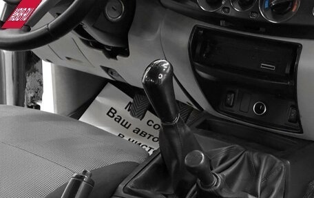 Mitsubishi L200 IV рестайлинг, 2011 год, 1 725 000 рублей, 10 фотография