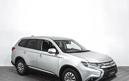 Mitsubishi Outlander III рестайлинг 3, 2017 год, 1 865 000 рублей, 3 фотография