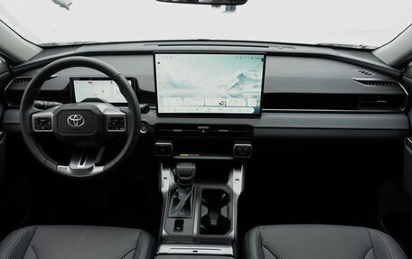 Toyota RAV4, 2026 год, 4 299 000 рублей, 5 фотография