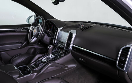 Porsche Cayenne III, 2017 год, 5 490 000 рублей, 11 фотография