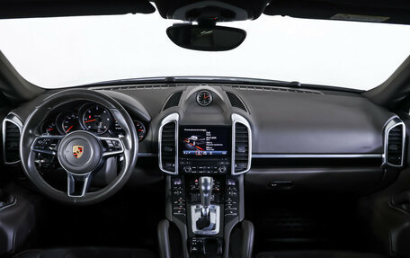 Porsche Cayenne III, 2017 год, 5 490 000 рублей, 17 фотография