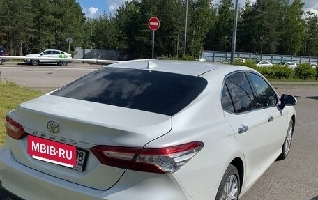 Toyota Camry, 2018 год, 3 200 000 рублей, 2 фотография