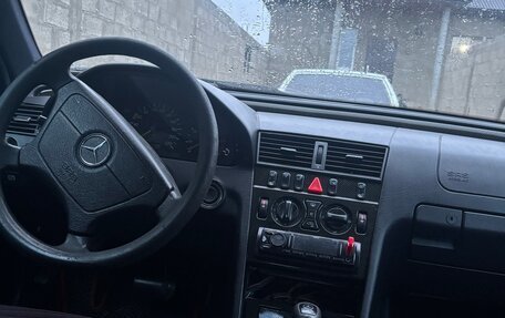 Mercedes-Benz C-Класс, 2000 год, 220 000 рублей, 7 фотография