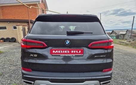 BMW X5, 2019 год, 6 300 000 рублей, 7 фотография