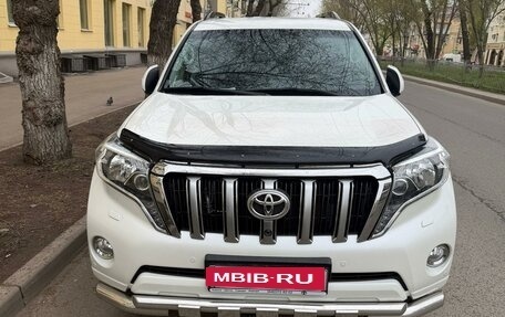 Toyota Land Cruiser Prado 150 рестайлинг 2, 2017 год, 4 950 000 рублей, 2 фотография