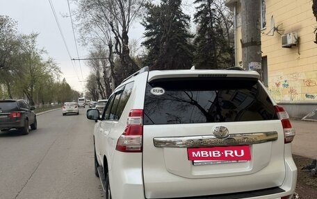 Toyota Land Cruiser Prado 150 рестайлинг 2, 2017 год, 4 950 000 рублей, 3 фотография