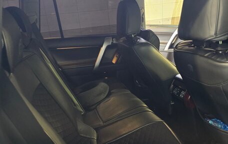 Toyota Land Cruiser Prado 150 рестайлинг 2, 2017 год, 4 950 000 рублей, 7 фотография