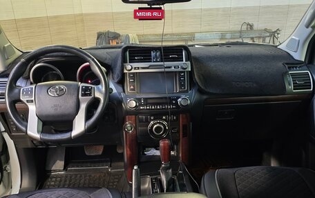 Toyota Land Cruiser Prado 150 рестайлинг 2, 2017 год, 4 950 000 рублей, 9 фотография