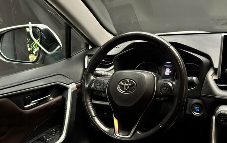 Toyota RAV4, 2022 год, 3 450 000 рублей, 10 фотография