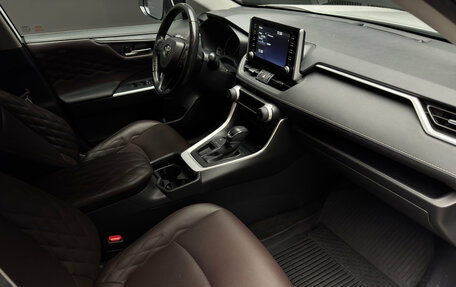 Toyota RAV4, 2022 год, 3 450 000 рублей, 11 фотография