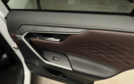 Toyota RAV4, 2022 год, 3 450 000 рублей, 24 фотография