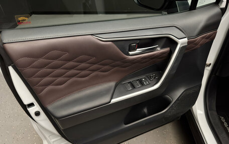 Toyota RAV4, 2022 год, 3 450 000 рублей, 15 фотография