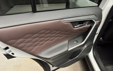 Toyota RAV4, 2022 год, 3 450 000 рублей, 21 фотография