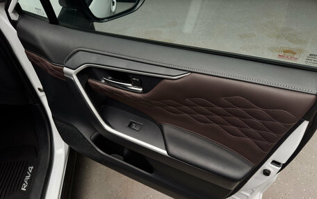 Toyota RAV4, 2022 год, 3 450 000 рублей, 26 фотография