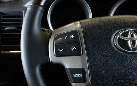 Toyota Land Cruiser 200, 2011 год, 2 899 000 рублей, 9 фотография