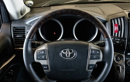 Toyota Land Cruiser 200, 2011 год, 2 899 000 рублей, 18 фотография