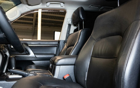 Toyota Land Cruiser 200, 2011 год, 2 899 000 рублей, 21 фотография