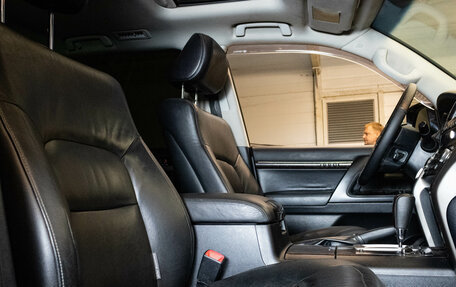 Toyota Land Cruiser 200, 2011 год, 2 899 000 рублей, 29 фотография