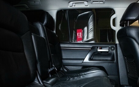 Toyota Land Cruiser 200, 2011 год, 2 899 000 рублей, 28 фотография