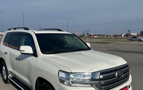 Toyota Land Cruiser 200, 2018 год, 7 050 000 рублей, 1 фотография