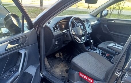 Volkswagen Tiguan II, 2021 год, 2 900 000 рублей, 5 фотография