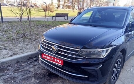 Volkswagen Tiguan II, 2021 год, 2 900 000 рублей, 6 фотография