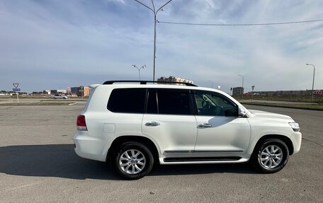 Toyota Land Cruiser 200, 2018 год, 7 050 000 рублей, 7 фотография