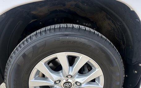 Toyota Land Cruiser 200, 2018 год, 7 050 000 рублей, 12 фотография