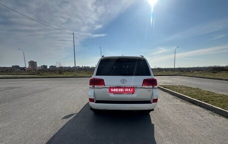 Toyota Land Cruiser 200, 2018 год, 7 050 000 рублей, 9 фотография