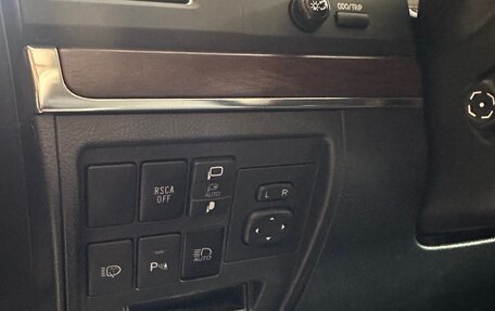 Toyota Land Cruiser 200, 2018 год, 7 050 000 рублей, 16 фотография