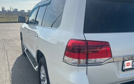 Toyota Land Cruiser 200, 2018 год, 7 050 000 рублей, 27 фотография