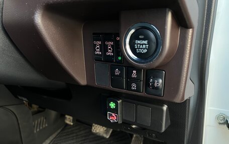 Toyota Roomy I, 2019 год, 973 000 рублей, 16 фотография