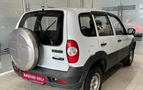 Chevrolet Niva I рестайлинг, 2015 год, 599 000 рублей, 4 фотография