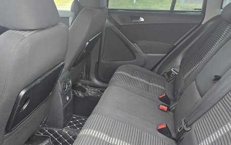 Volkswagen Tiguan I, 2010 год, 988 000 рублей, 3 фотография