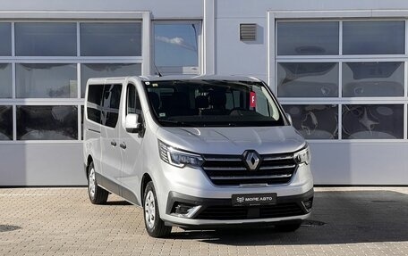 Renault Trafic, 2022 год, 3 650 000 рублей, 3 фотография