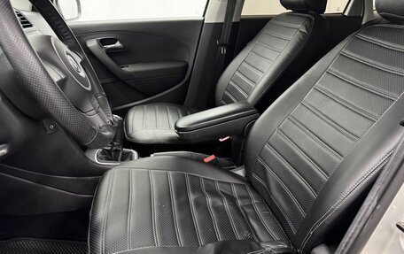 Volkswagen Polo VI (EU Market), 2011 год, 690 000 рублей, 20 фотография