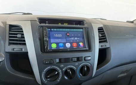 Toyota Hilux VII, 2008 год, 1 590 000 рублей, 13 фотография