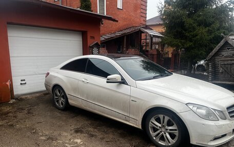 Mercedes-Benz E-Класс, 2010 год, 1 280 000 рублей, 5 фотография