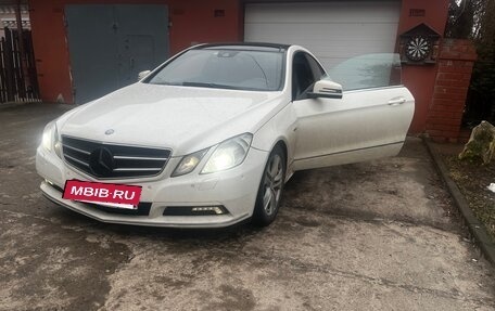 Mercedes-Benz E-Класс, 2010 год, 1 280 000 рублей, 6 фотография