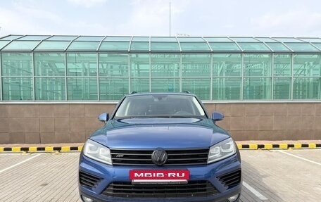 Volkswagen Touareg III, 2018 год, 2 890 000 рублей, 2 фотография