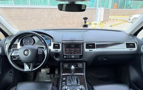 Volkswagen Touareg III, 2018 год, 2 890 000 рублей, 16 фотография