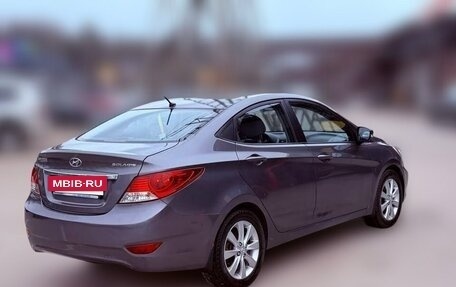 Hyundai Solaris II рестайлинг, 2011 год, 870 000 рублей, 4 фотография