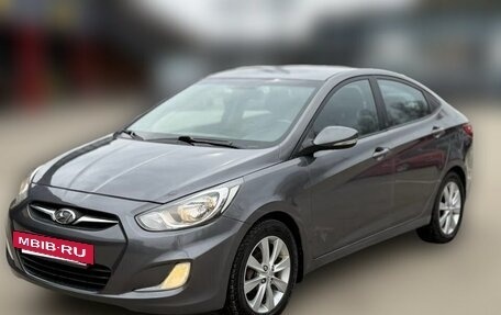 Hyundai Solaris II рестайлинг, 2011 год, 870 000 рублей, 2 фотография