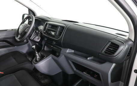 Opel Vivaro, 2020 год, 1 550 000 рублей, 10 фотография